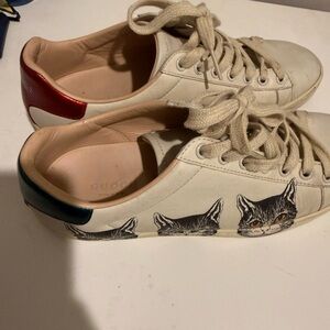 Gucci White Sneakers with Cat Design and Red Accents